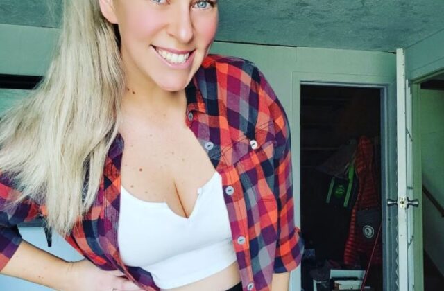 This Amazing Energetic Woman Inspires Positive Change and She’s Worth Following